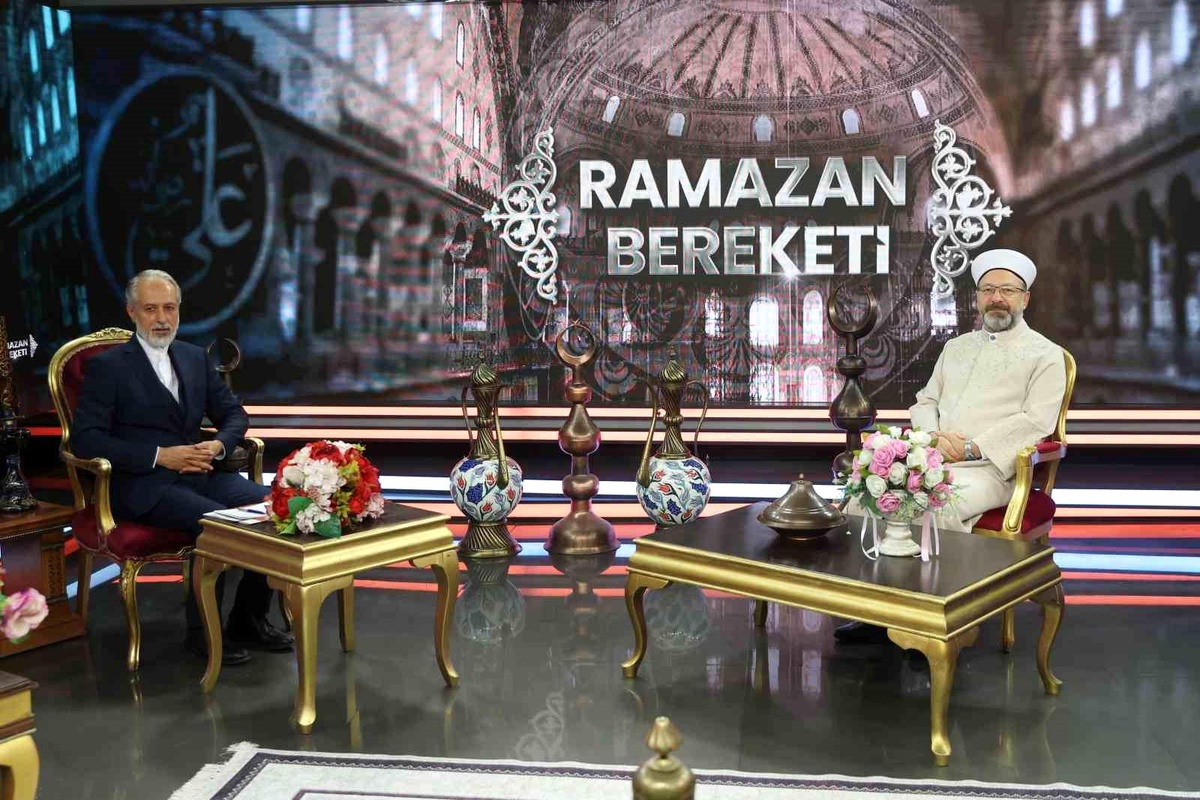 Diyanet İşleri Başkanı Erbaş: "Depremzedeler yuvalarına kavuşuncaya kadar yardımlarımız devam edecek"