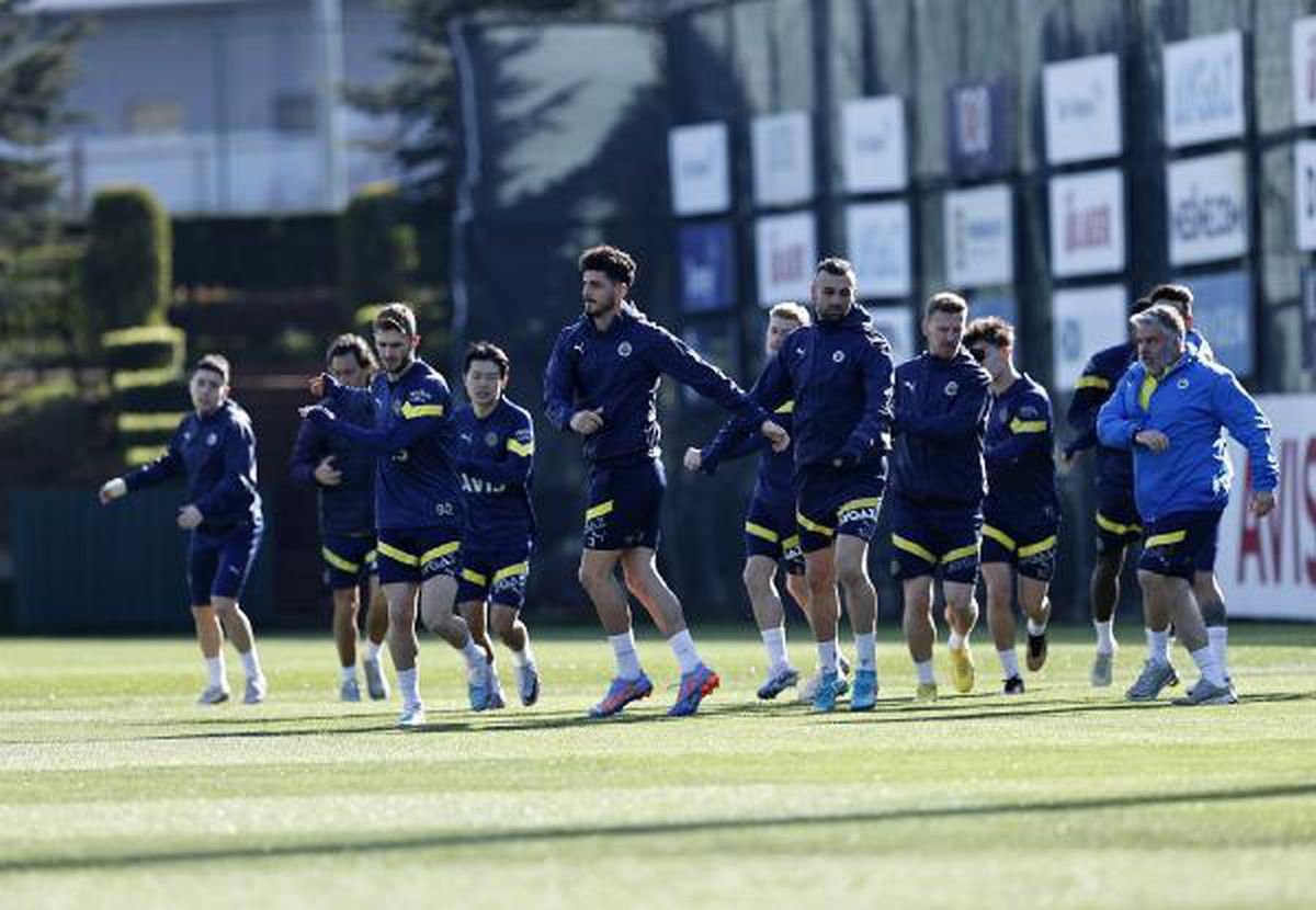 Fenerbahçe\'de Fatih Karagümrük mesaisi devam etti