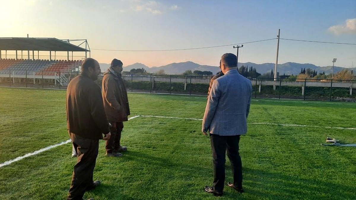 Kardeşköy Futbol Sahası\'nda sona geliniyor