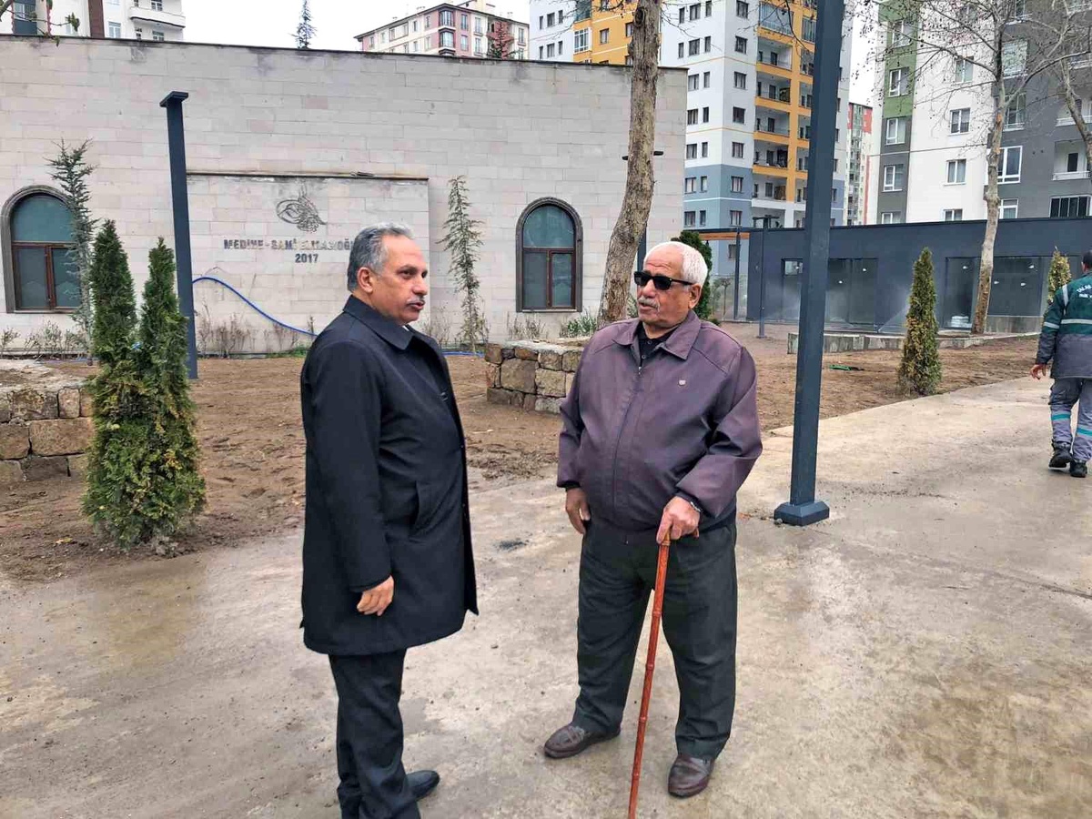 Türkiye\'nin en büyük 7. mahallesine yakışır meydan