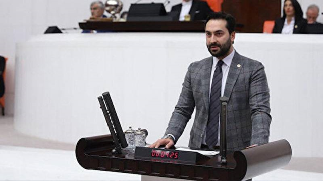 AK Parti'de Mehmet Ali Şahin, Bülent Arınç ve Melih Gökçek'in oğulları AK Parti'den milletvekili adayı oldu
