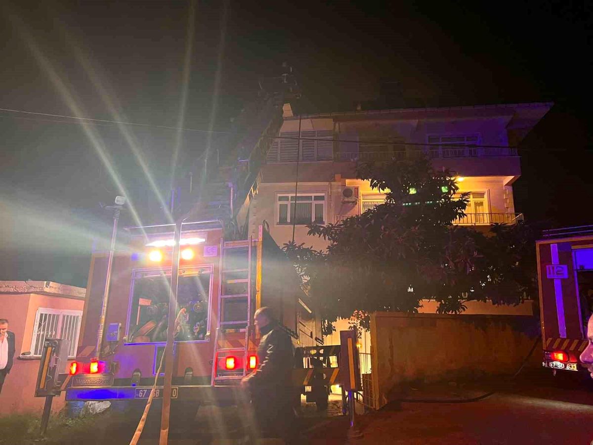 Alaplı'da baca yangını korkuttu