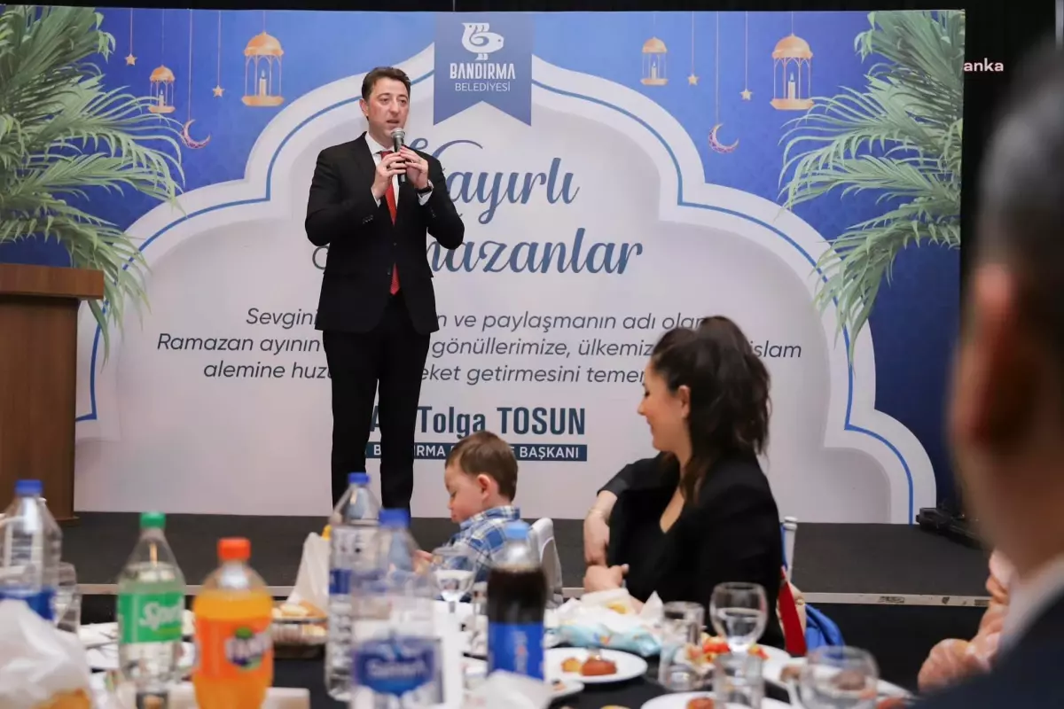 Bandırma Belediyesi, Muhtarlar ile Esnaf ve Meslek Odalarını İftarda Ağırladı