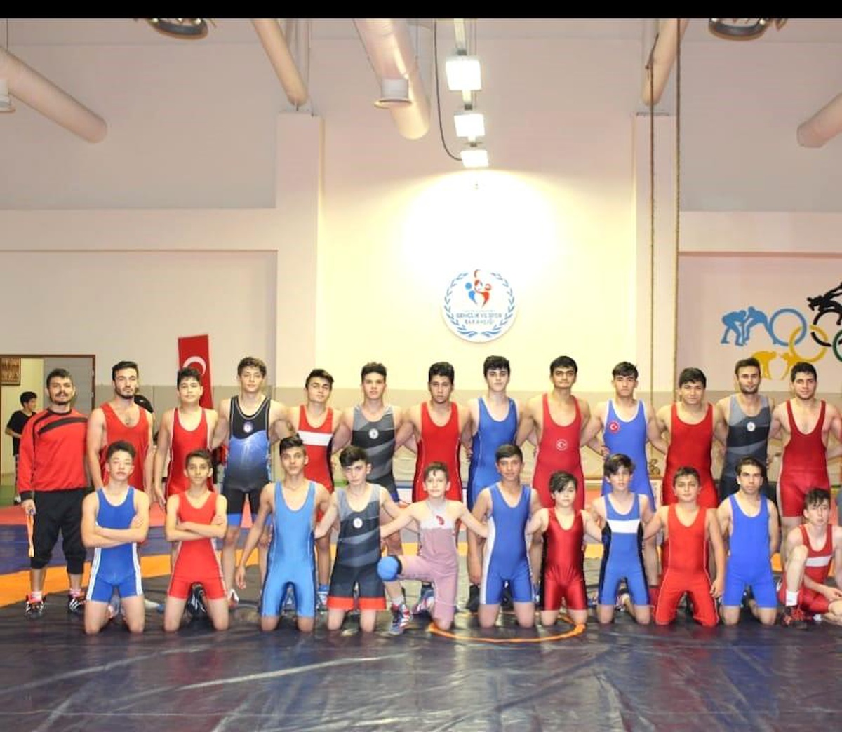 Eskişehir\'den 10 sporcu madalya için güreşecek