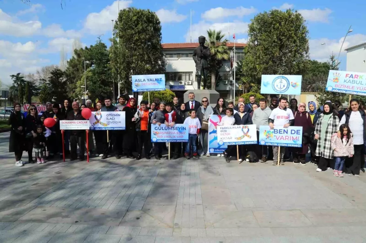 Otizme dikkat çektiler