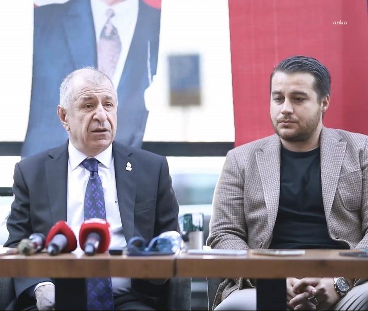 Zafer Partisi İzmir Milletvekili Adayı Ege Tunca Partinden İstifa Etti, Adaylıktan Çekildi