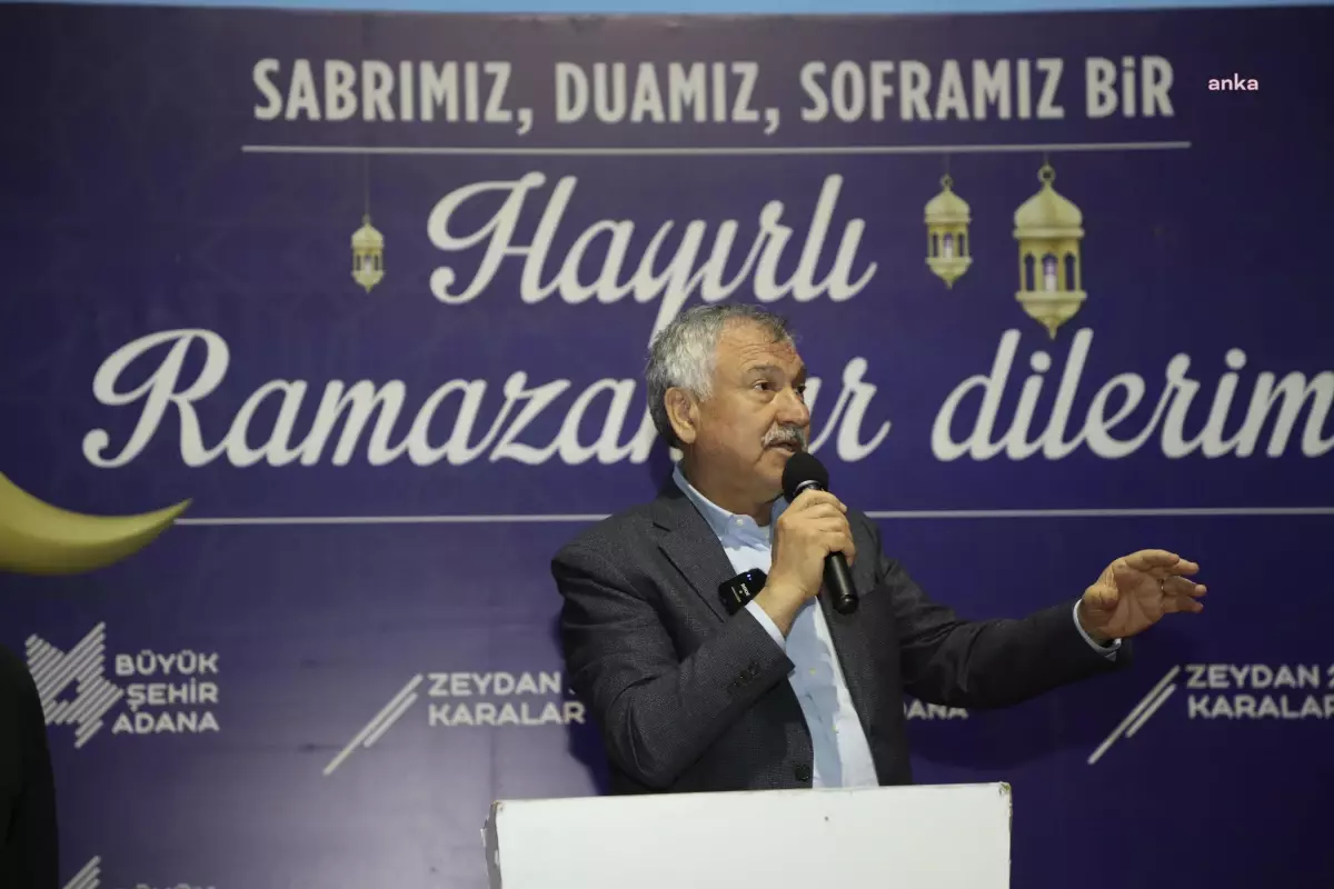 Adanalılar, Büyükşehir Belediyesi\'nin İftar Yemeklerinde Bir Araya Getiriyor