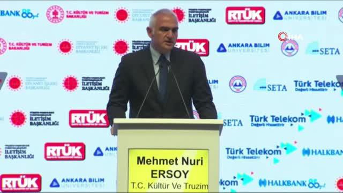 Bakan Ersoy: "Artık bir İslam korkusundan değil İslam nefretinden bahsedebiliriz"