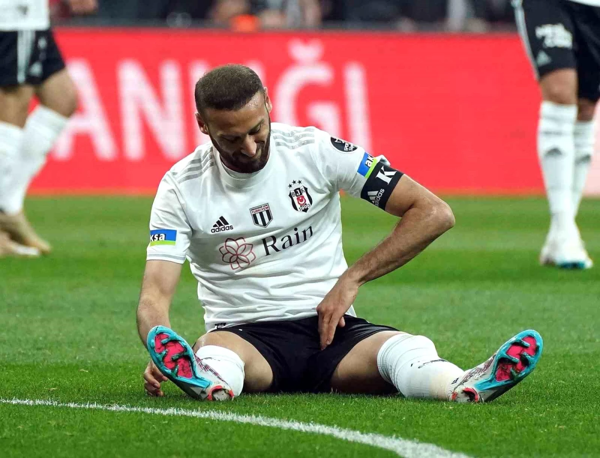 Beşiktaş\'ta Cenk Tosun, Trabzonspor maçında riske edilmeyecek