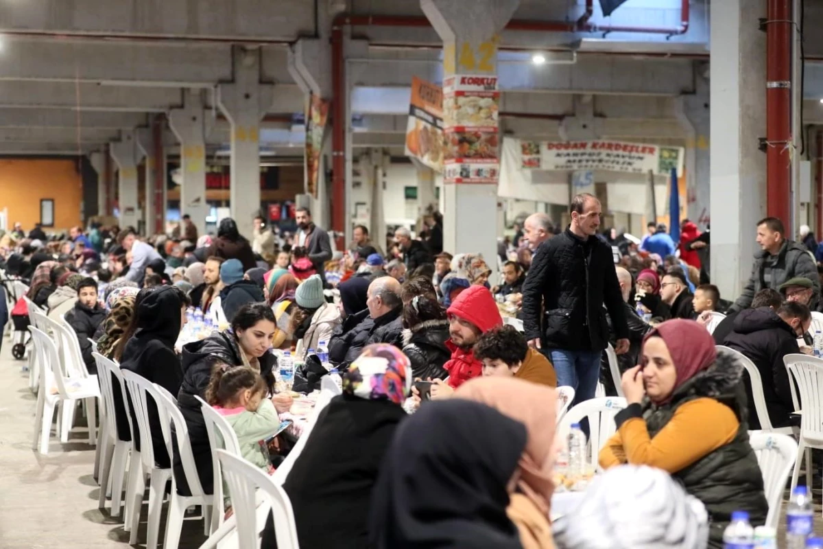 Birlik ve beraberlik içinde oruçlar açıldı