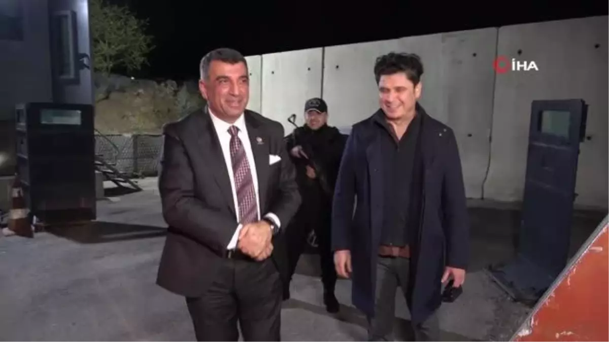 CHP\'li Erol polislerle bir araya geldi