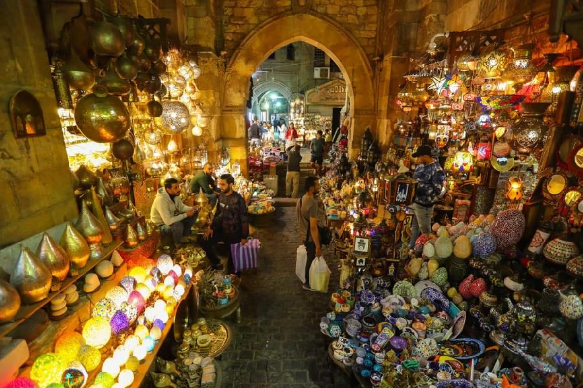 Eski Kahire\'nin Ramazan Gecelerinden Renkli Görüntüler