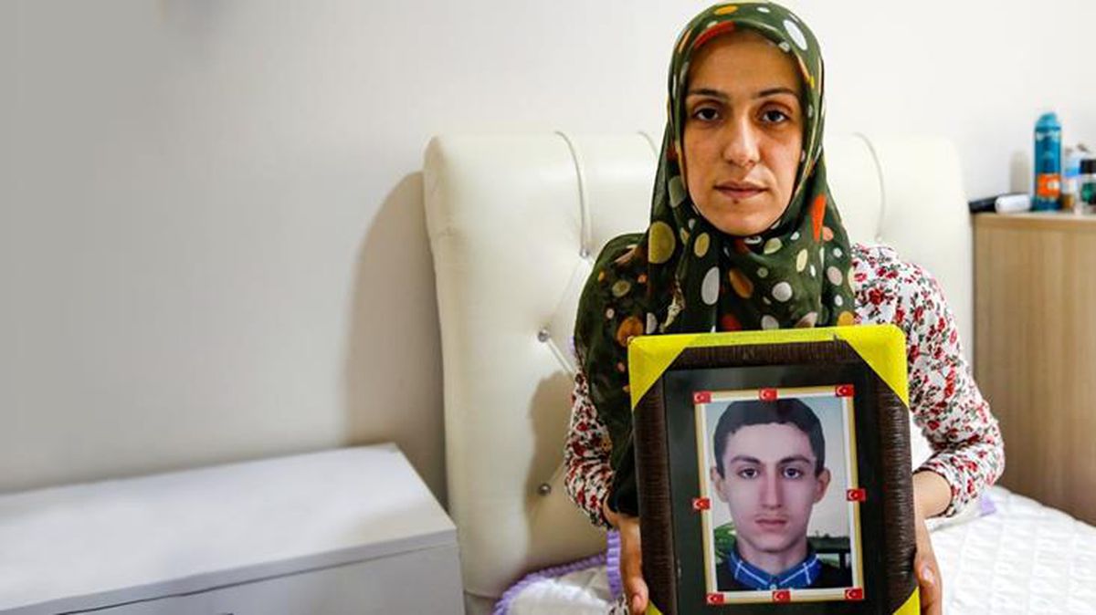 Evlat nöbetinin simge isimlerinden Ayşegül Biçer, AK Parti'den vekil adayı oldu