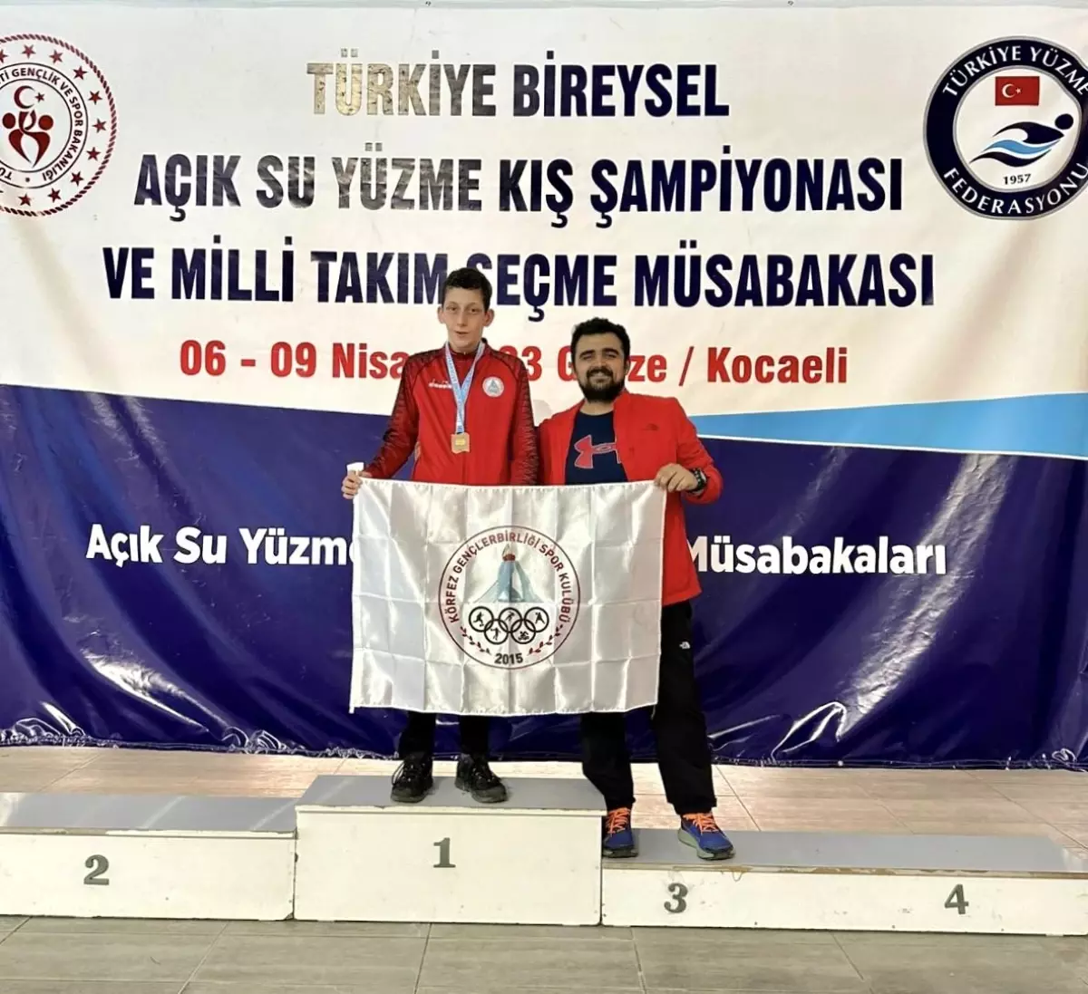 Körfezli yüzücüler milli takım kamp kadrosuna seçildi