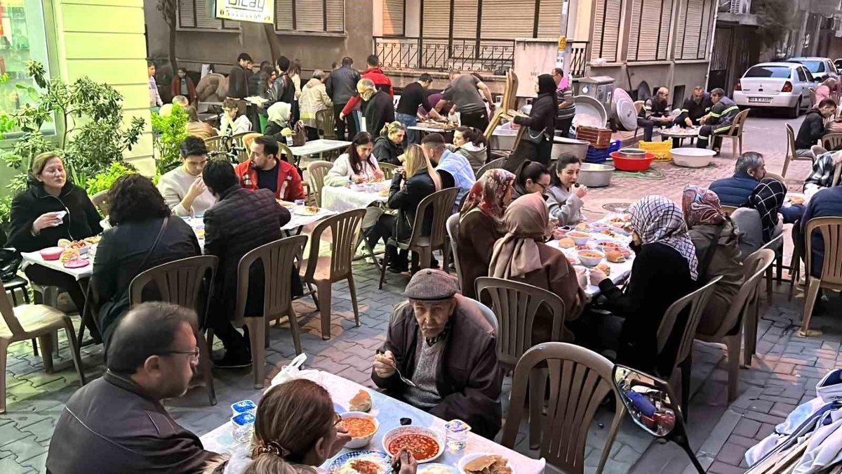 Mahalle esnafı ve vatandaşlar ahilik geleneğini bir kez daha yaşattı