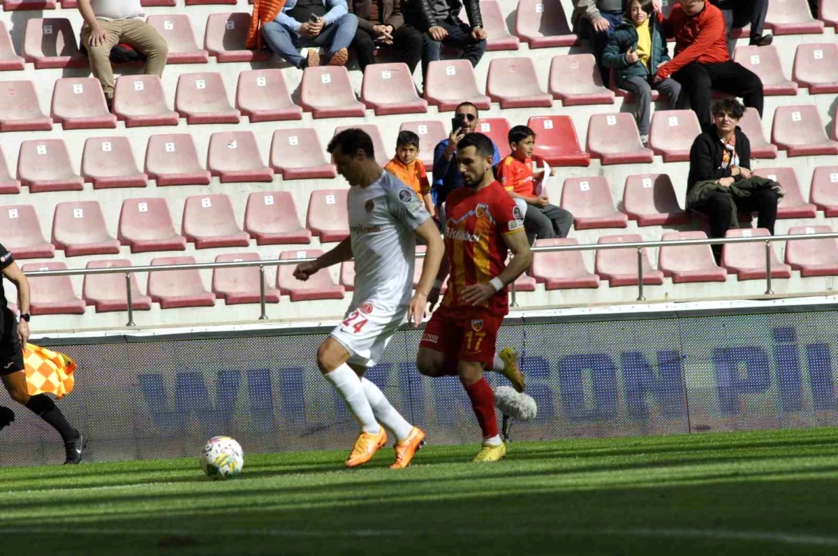Kayserispor-Ümraniyespor maçı berabere bitti