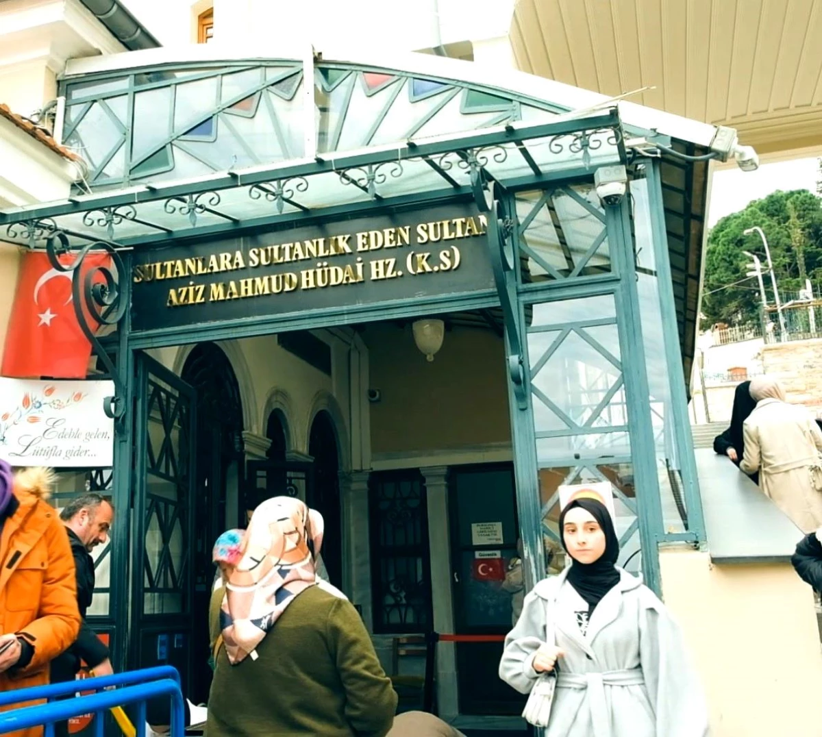 Sultangazililer Ramazan\'a özel "İstanbul\'un Manevi İklimine Yolculuk" programında buluştu
