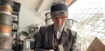 Yarım asırlık bakır ustası mesleğini oğlu ile yaşatıyor