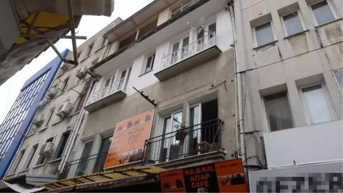 BOŞANMA AŞAMASINDAKİ EŞİNİ ÖLDÜRÜP, EĞLENMEYE GİTMİŞ