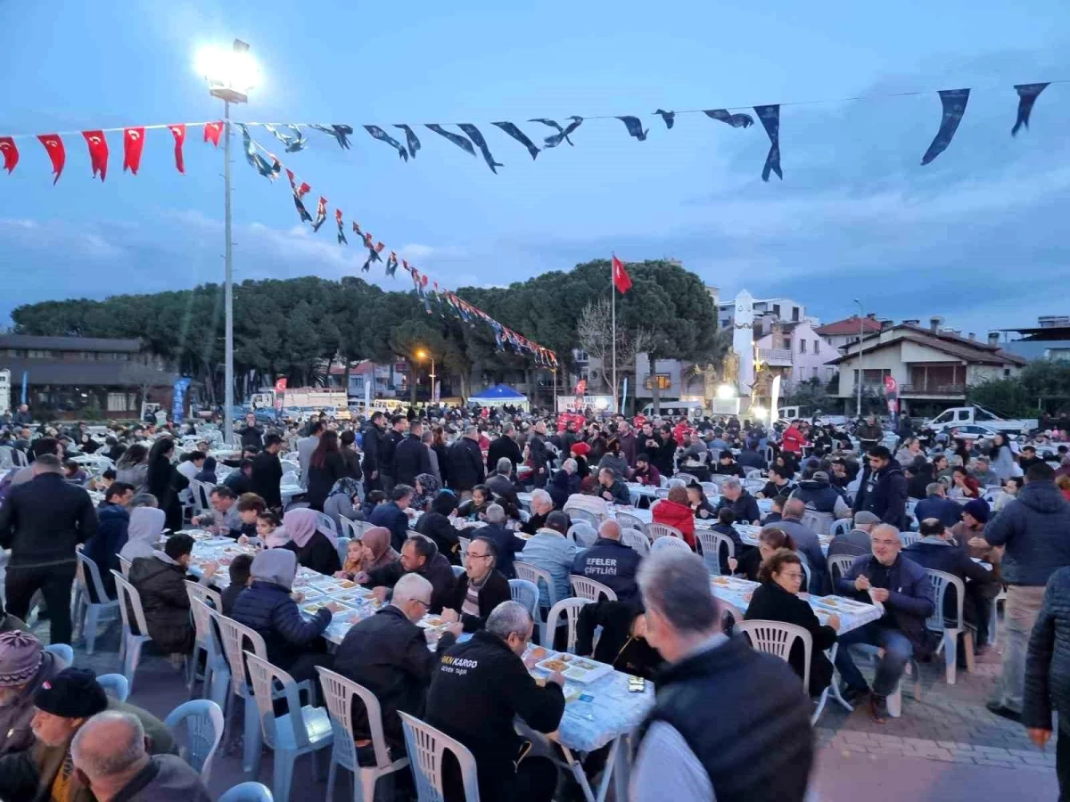 Büyükşehir, iftar programlarına devam ediyor