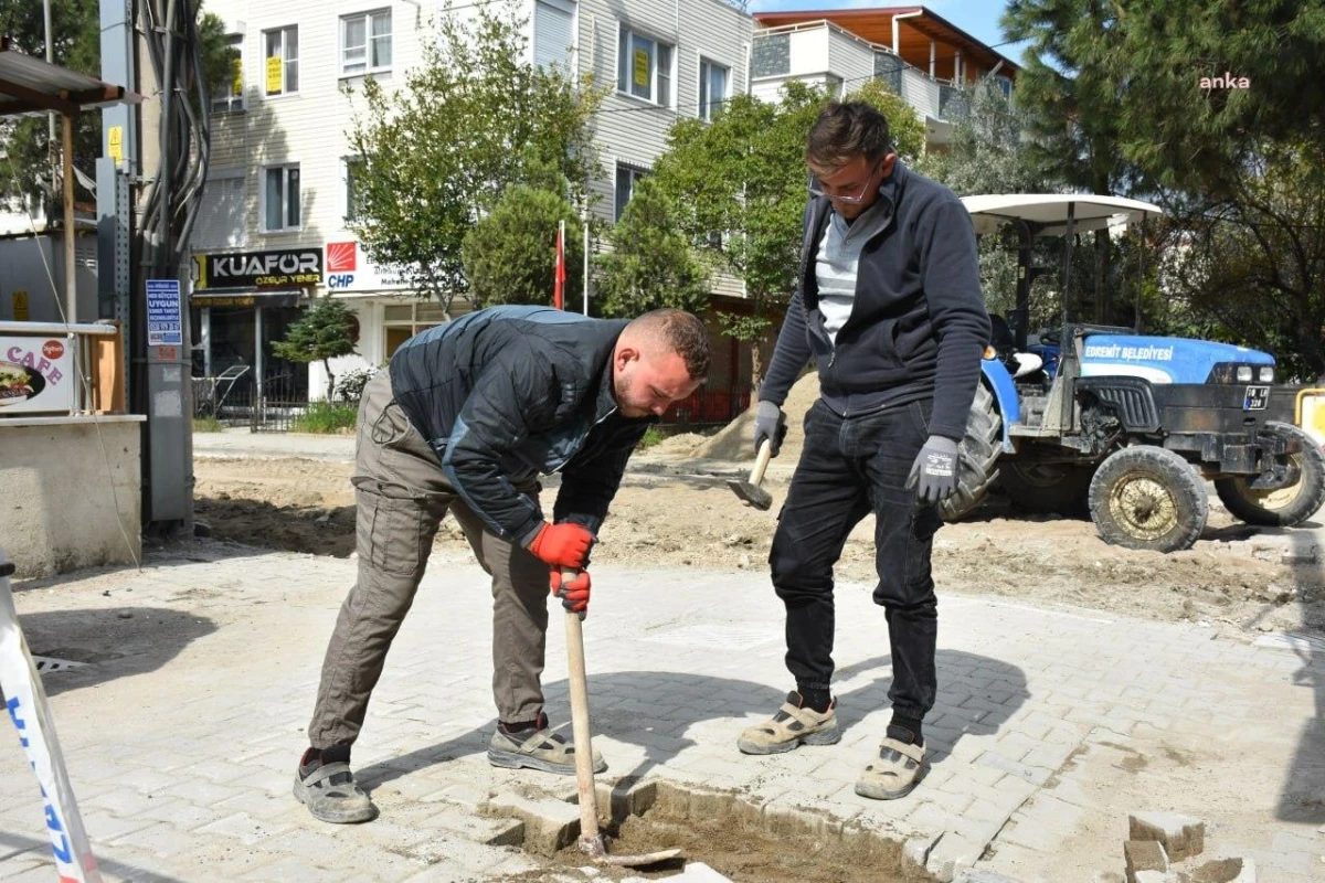 Edremit Belediyesi, Akçay Sarıkız Meydanı\'nı Yeniliyor