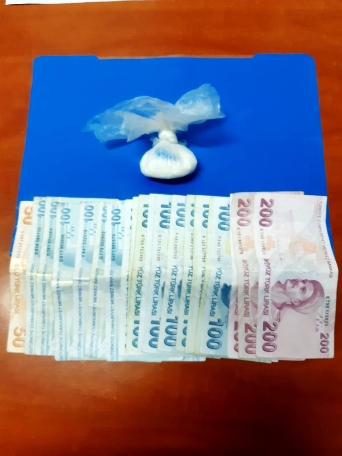 Jandarma ekipleri torbacılara geçit vermiyor