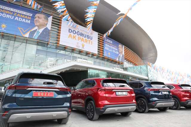 Kabine üyeleri, Ankara Spor Salonu'na Togg ile geldi Kabine üyeleri, Ankara Spor Salonu'na Togg ile geldi