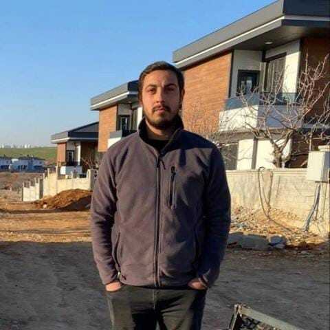 Kontrollü yıkımı yapılan minare kepçenin üzerine devrildi! Operatör feci şekilde can verdi Kontrollü yıkımı yapılan minare kepçenin üzerine devrildi! Operatör feci şekilde can verdi