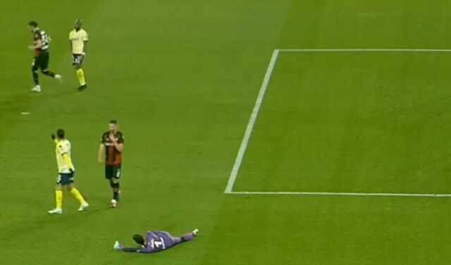 Maç iptal edilecek mi? Karagümrük-Fenerbahçe karşılaşmasında kural hatası Maç iptal edilecek mi? Karagümrük-Fenerbahçe karşılaşmasında kural hatası