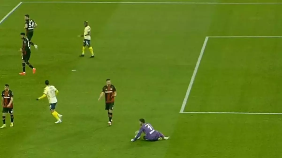 Kural hatası ortaya çıktı! Karagümrük-Fenerbahçe maçı tekrar mı edilecek?