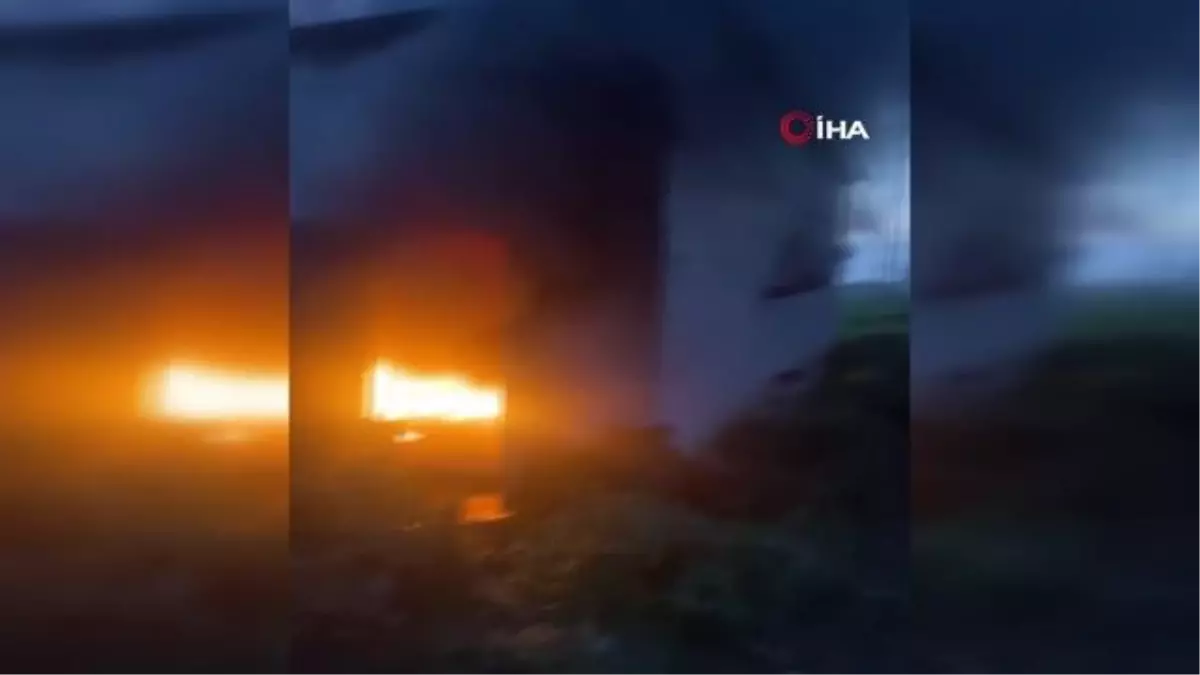 Osmaniye'de tarım aletlerinin bulunduğu depo alevlere teslim oldu