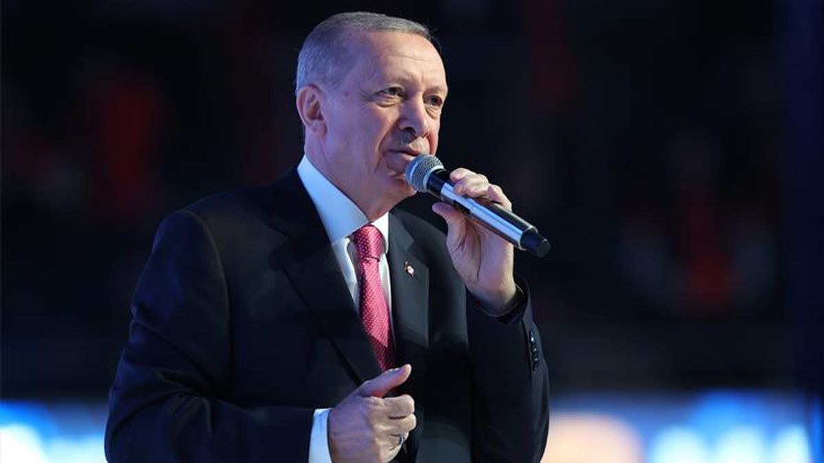 Son Dakika: Erdoğan AK Parti'nin seçim beyannamesini açıkladı! Gençlere vergi, ev hanımlarına emeklilik müjdesi var