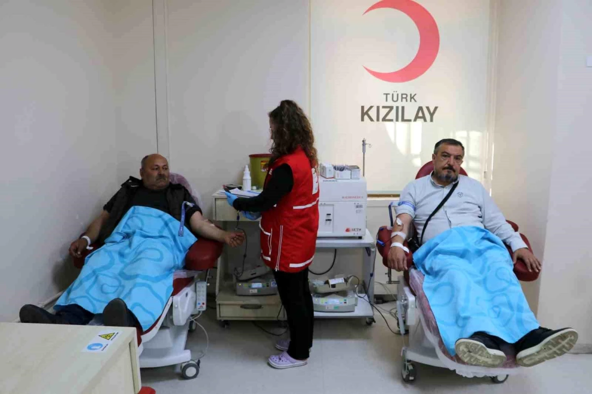 Türk Kızılayı Genel Sekreteri Saygılı: "Her dostumuz kan bağışlamalı"
