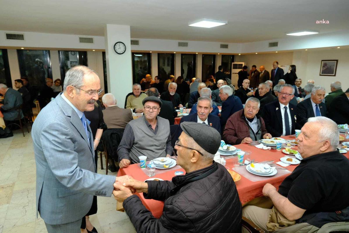 Yılmaz Büyükerşen, Şehit Yakınları, Gaziler ve Ailelerine İftarda Seslendi: 'Sizler Bizim Baş Tacımızsınız ve Bizlere Emanetsiniz'