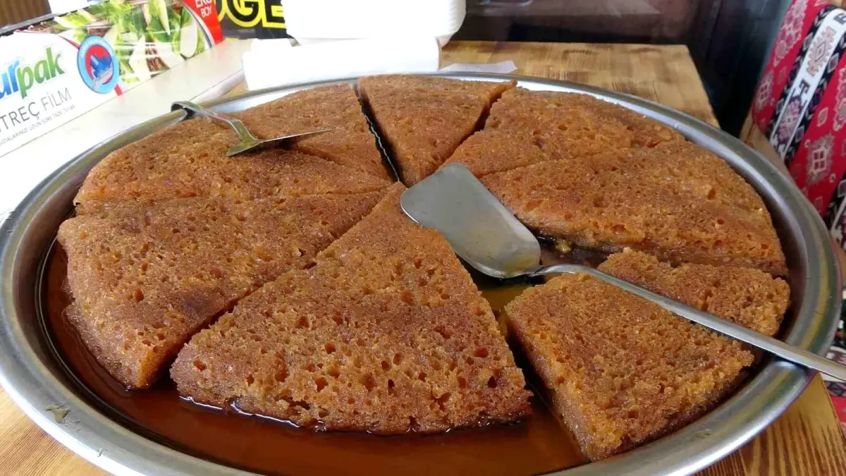 Yozgat\'ta ekmek kadayıfı iftar sofralarını süslüyor