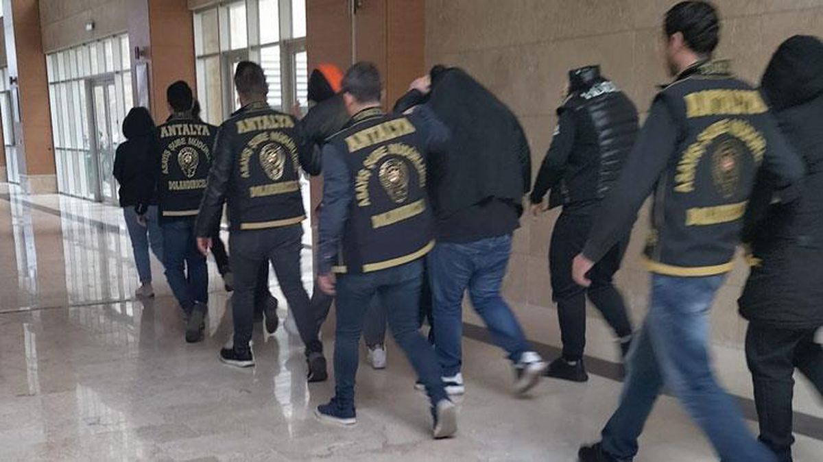 Dublör kullanarak 50 milyon TL'lik gayrimenkul dolandırıcılığı yaptılar! Satışı yaparken yakayı ele verdiler