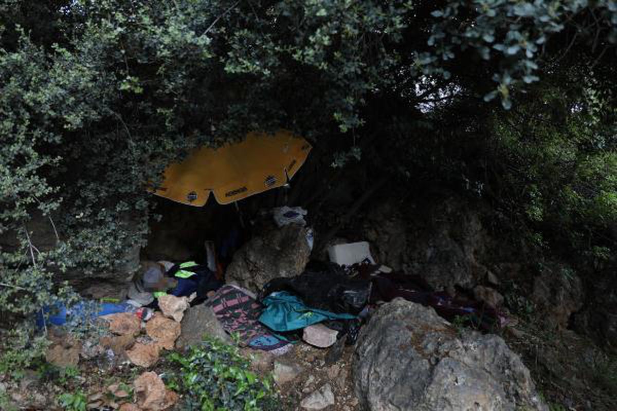 Antalya\'da sokakta yaşayan adamın cansız bedeni bulundu