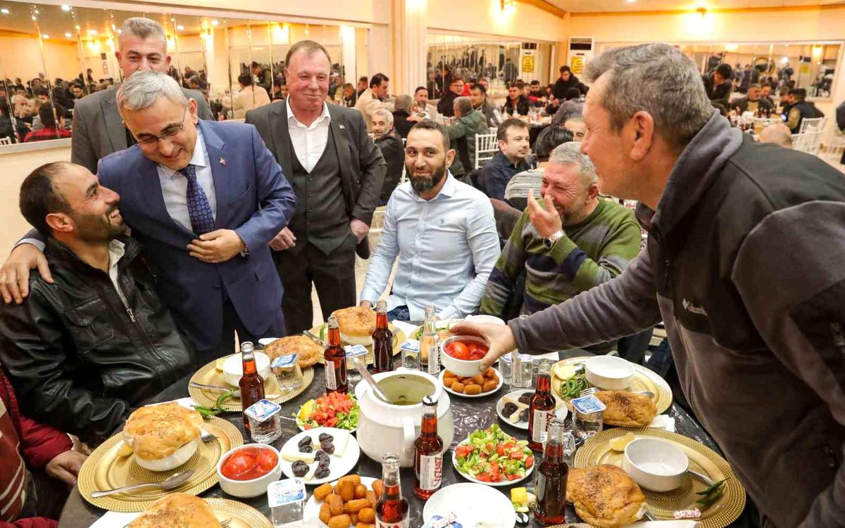 Başkan Alim Işık, sanayi esnafıyla iftar sofrasında buluştu