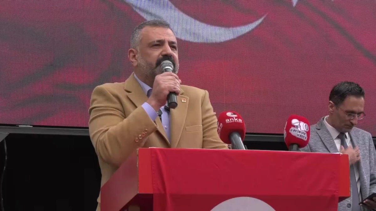 Chp, İzmir Bayındır\'da Seçim Ofisini Açtı. Milletvekili Adayı Salih Uzun: "Millet Size 21 Yılını Verdi, Siz Bu Millete Ne Verdiniz?"