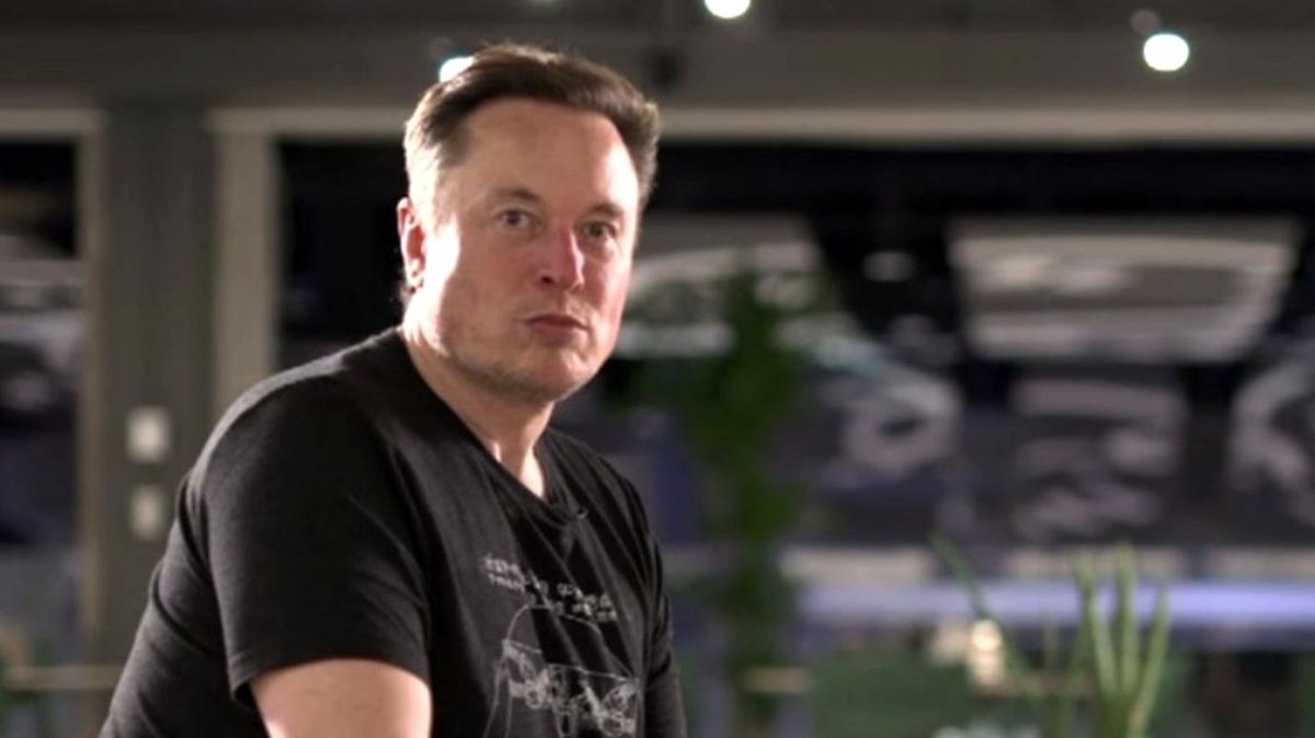 Elon Musk BBC'ye konuştu: Twitter'ı devralma süreci çok sancılıydı, doğru alıcı bulunursa şirketi satabilirim