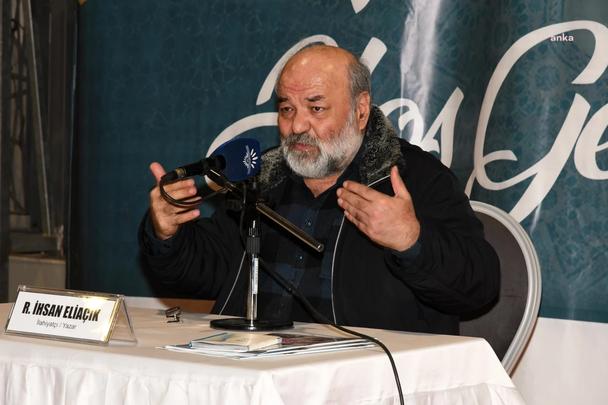 Karabağlar Belediyesi\'nin Yeryüzü Sofrası\'nın Konuğu İlahiyatçı İhsan Eliaçık Oldu