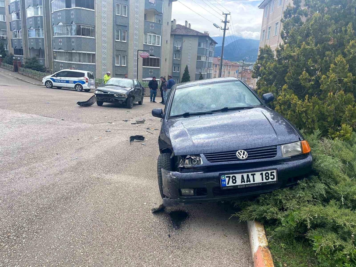 Karabük\'te 3 ayrı kaza: 3 yaralı