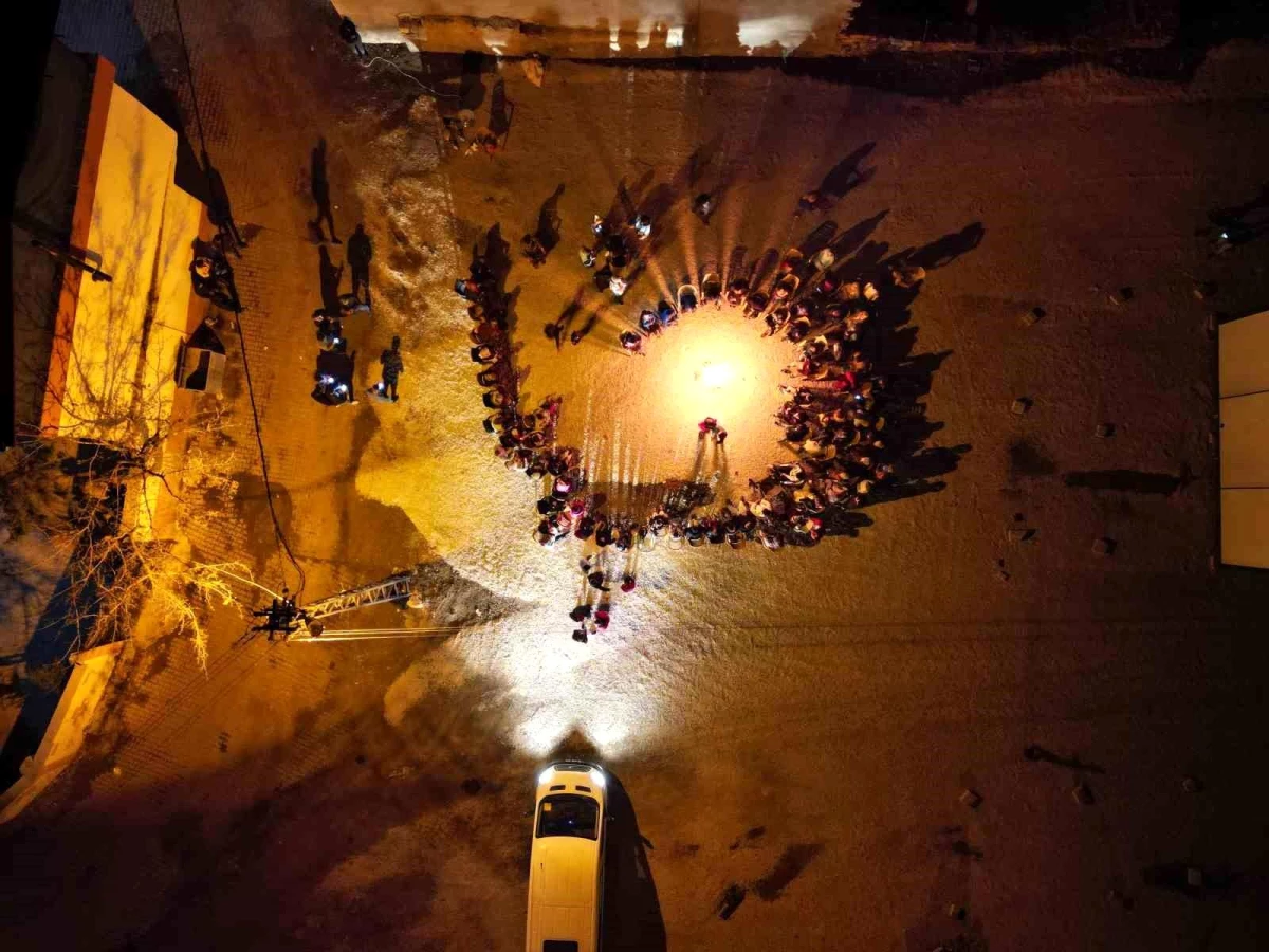 Kilis\'te 350 depremzedeye çadırda iftar