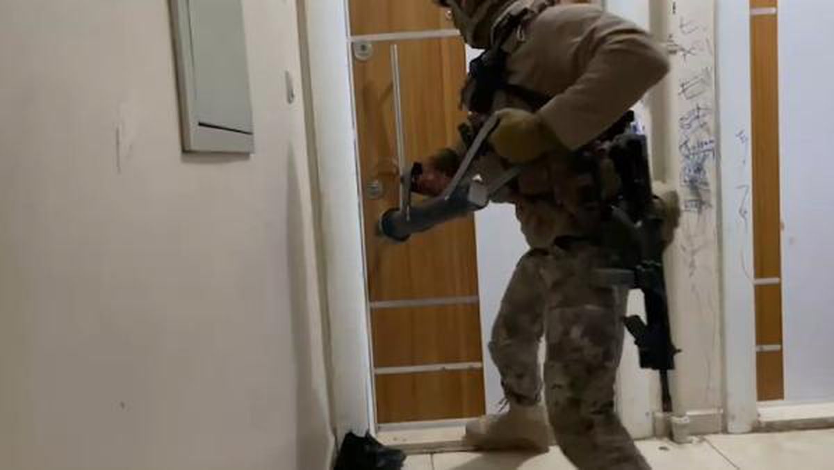 Liderinin kendini 'kadın terzisi' diye tanıttığı çeteye 'Makas' operasyonu: 21 gözaltı