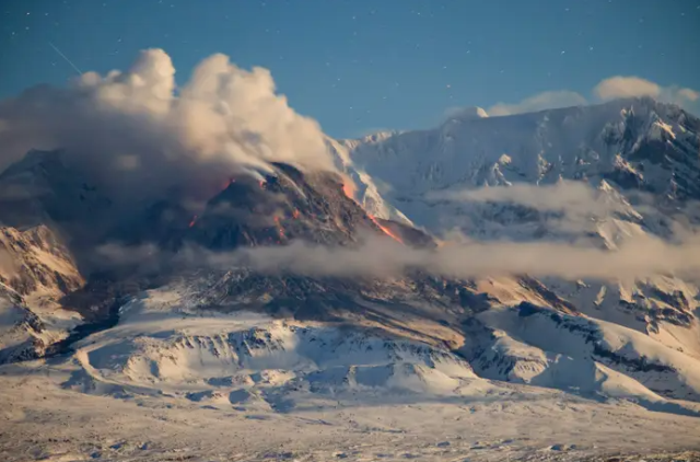 Rusya'daki yanardağ patlaması nedeniyle son 60 yılın en büyük kül istilası yaşandı