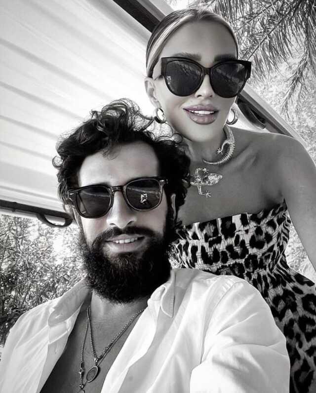 Seren Serengil, 4 yıldır birlikte olduğu Mustafa Rahman Tohma ile ayrıldı
