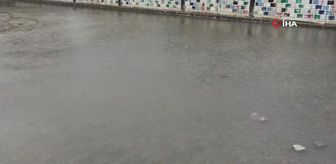 Silopi'de eğitime yağmur engeli