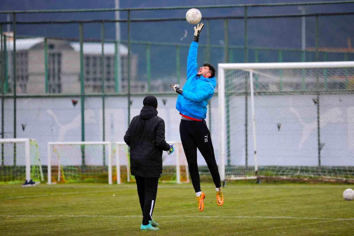 Afyonspor, 24 Erzincanspor maçı hazırlıklarını sürdürdü
