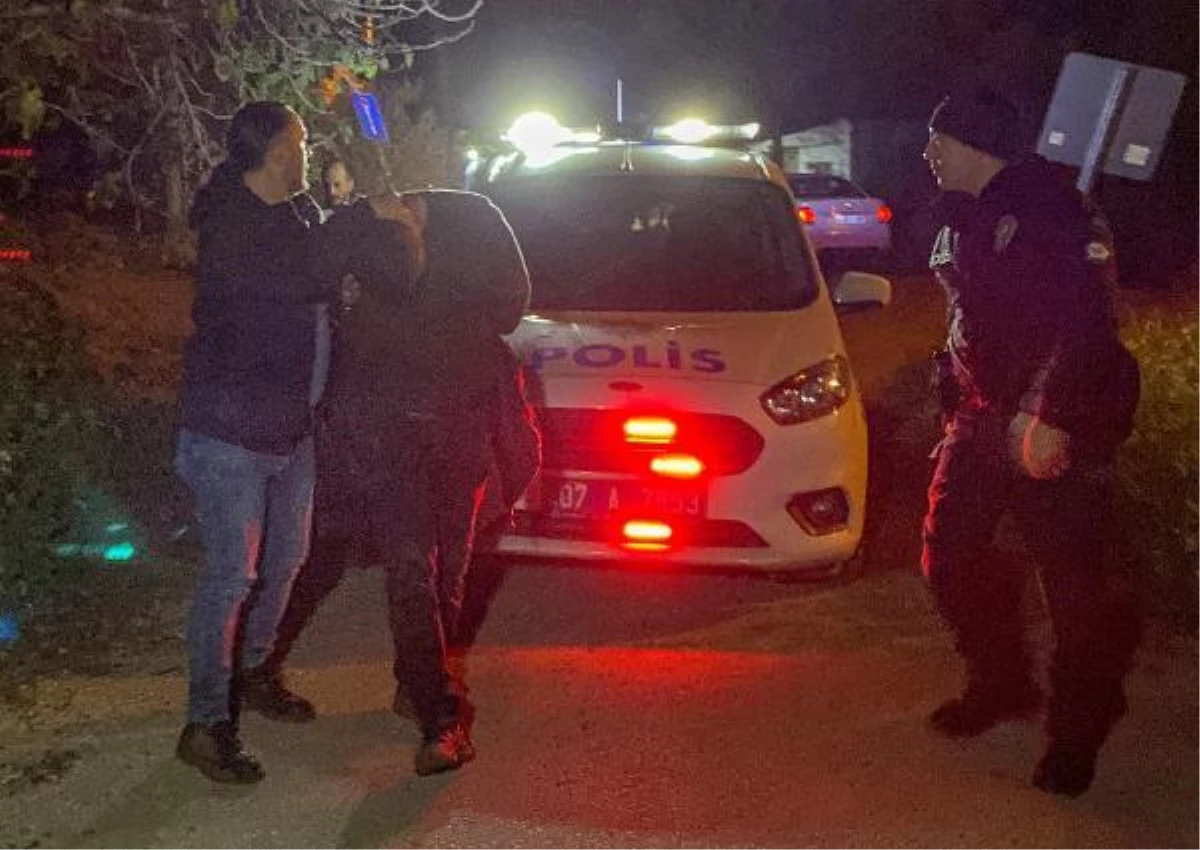 Antalya\'da Psikolojik Sorunları Olan Kişi Polise Ateş Açtı