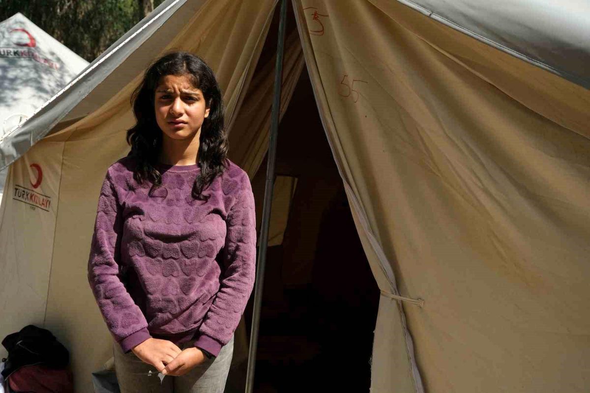 Bakan Koca'yı duygulandıran Yağmur konuştu